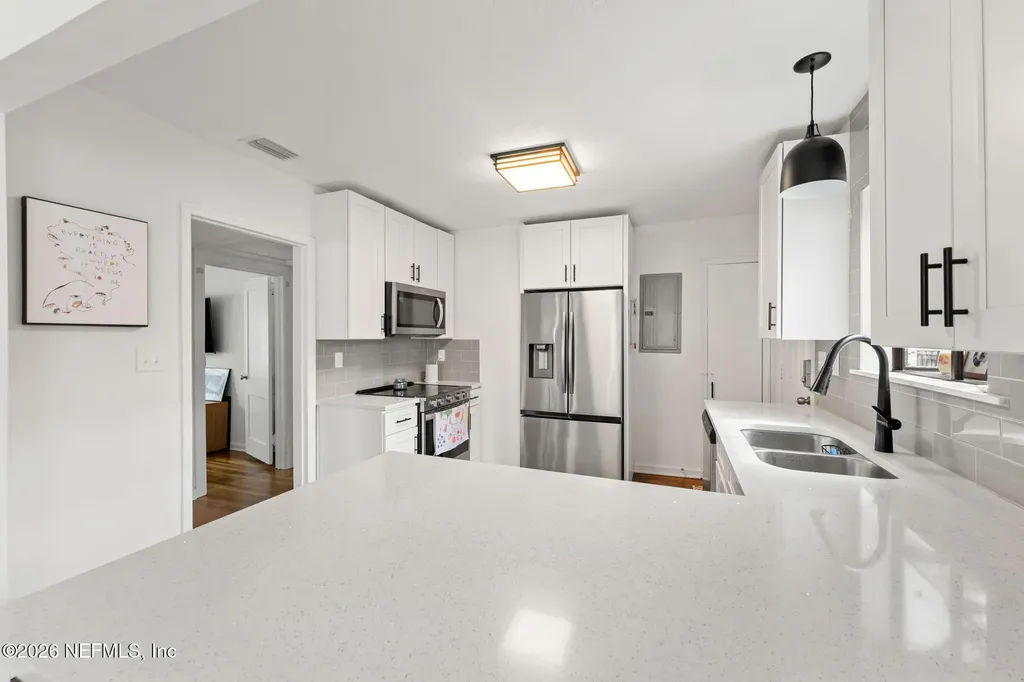 4823 Kerle Jacksonville FL 32205