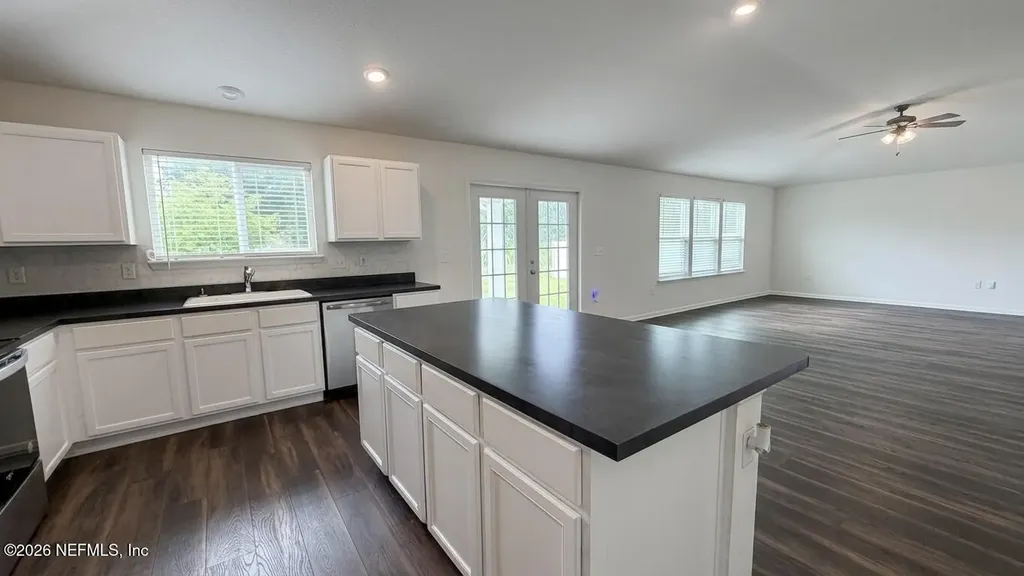 6673 Burnt Creek Road Jacksonville FL 32222