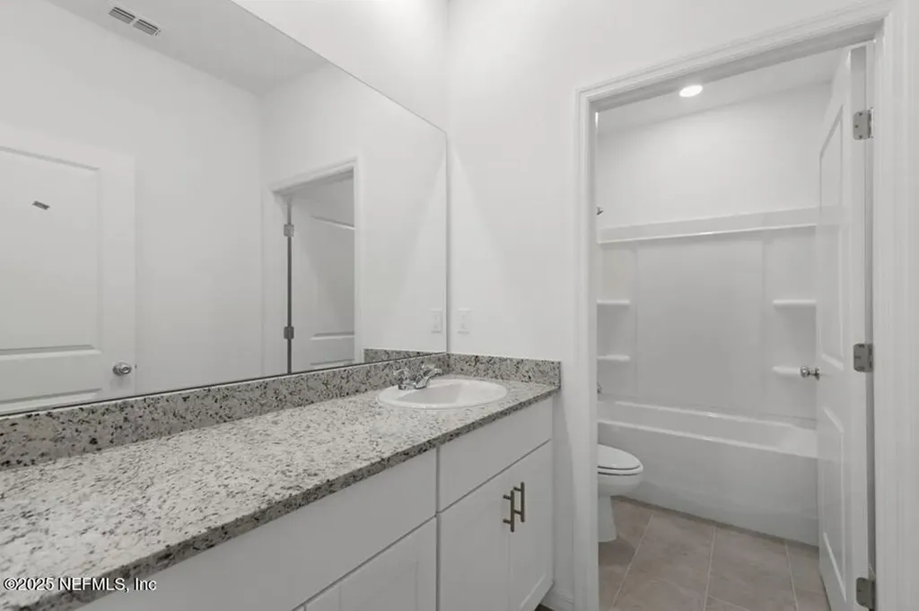 8142 Archibald Terrace Jacksonville FL 32219