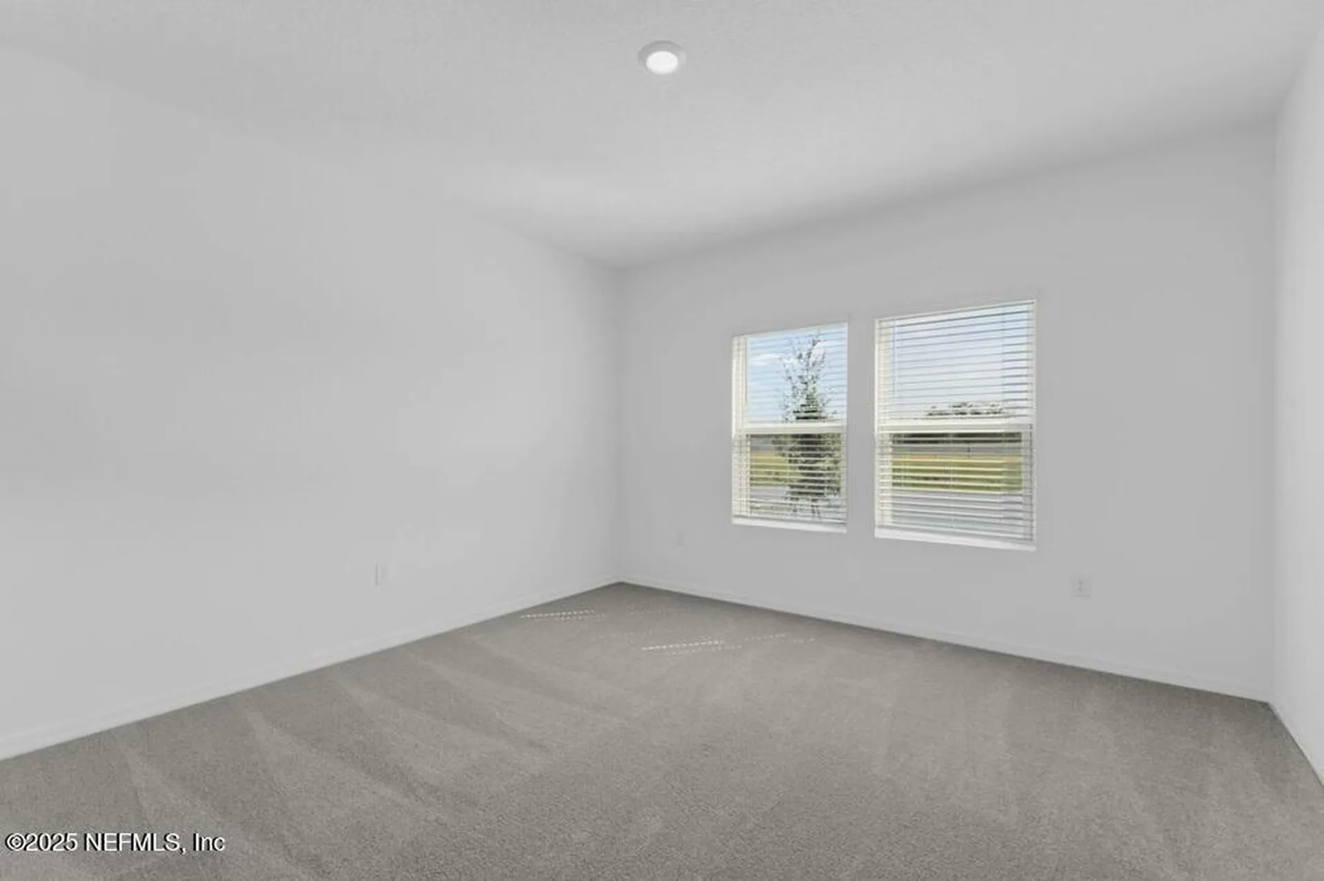 8142 Archibald Terrace Jacksonville FL 32219