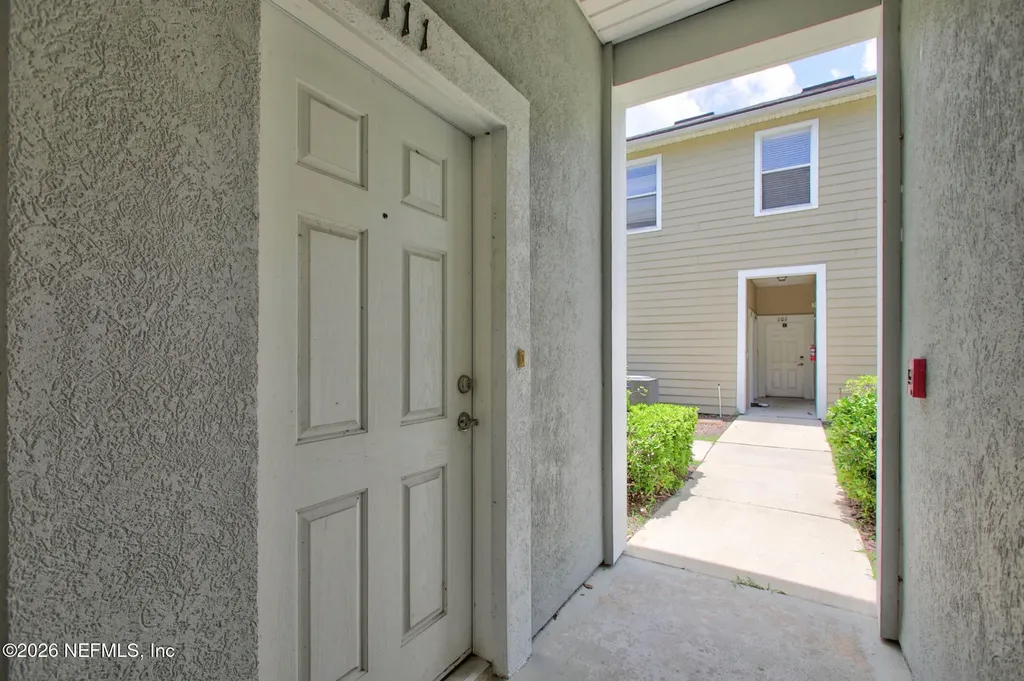 7060 Deer Lodge Circle Jacksonville FL 32256