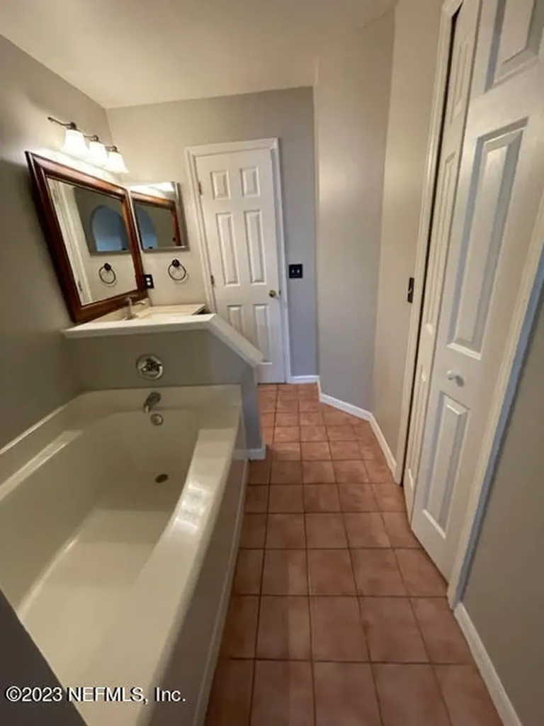 10538 Lantana Lakes Drive N Jacksonville FL 32246