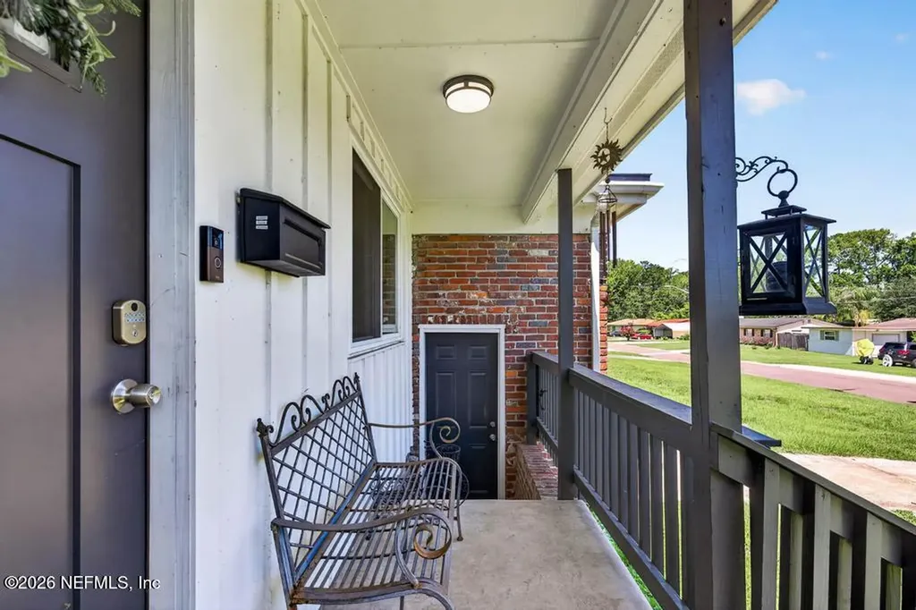 5130 Greenway Drive N Jacksonville FL 32244
