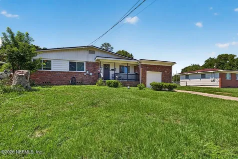 5130 Greenway Drive N Jacksonville FL 32244