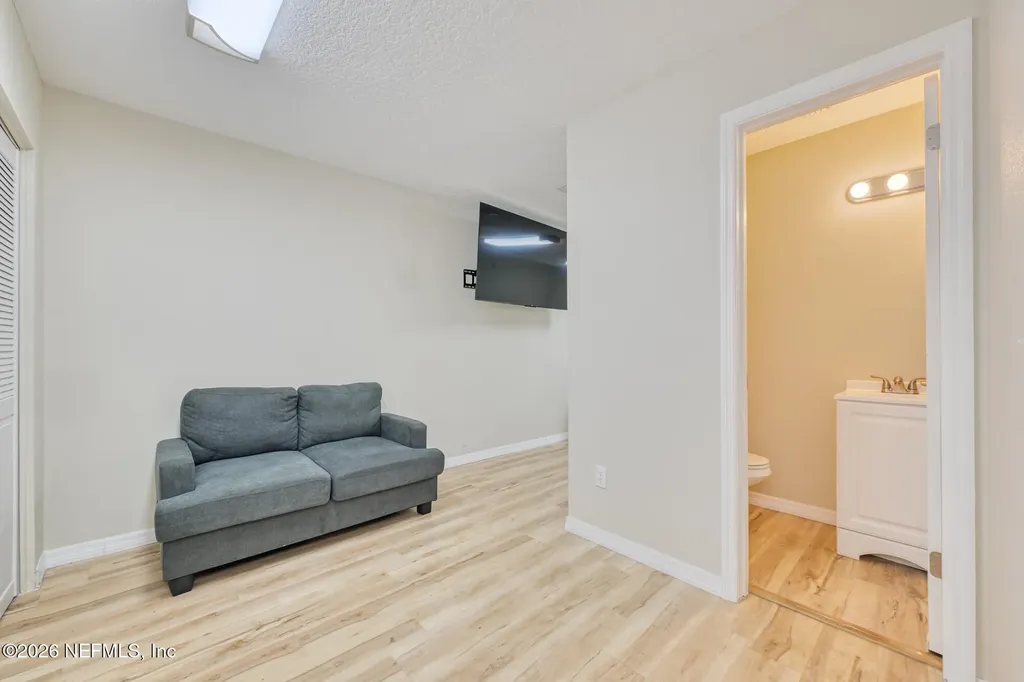 1824 Blanding Boulevard Jacksonville FL 32210