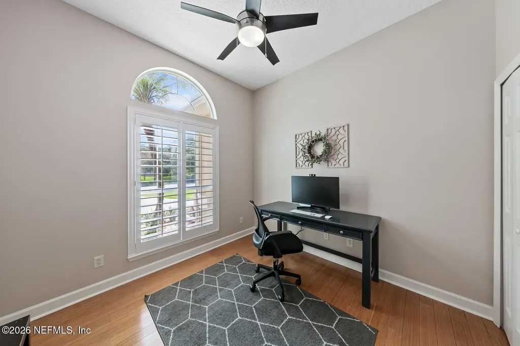 561 E Silverthorn Lane Ponte Vedra FL 32081