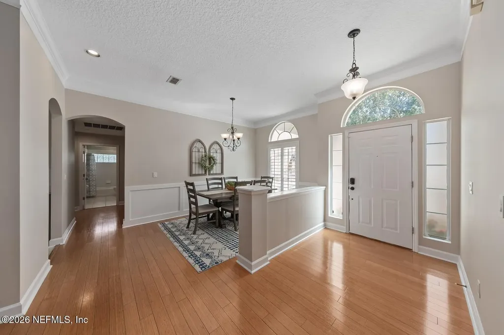 561 E Silverthorn Lane Ponte Vedra FL 32081