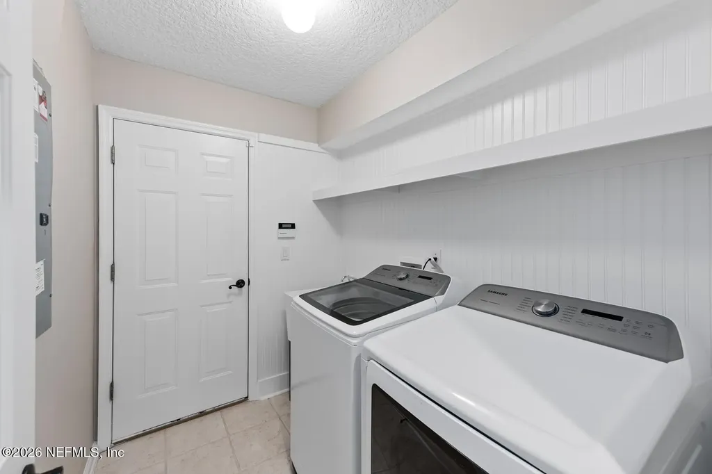 561 E Silverthorn Lane Ponte Vedra FL 32081