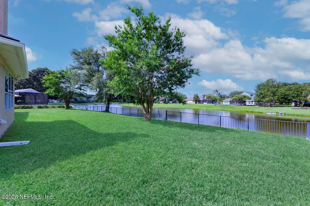 561 E Silverthorn Lane Ponte Vedra FL 32081