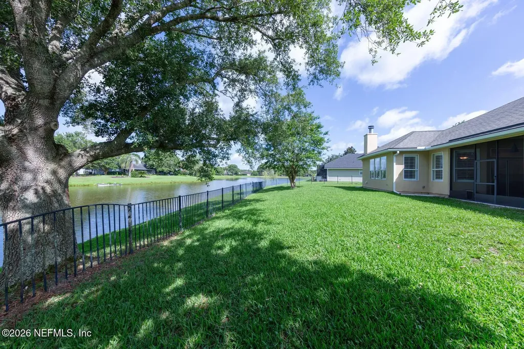 561 E Silverthorn Lane Ponte Vedra FL 32081