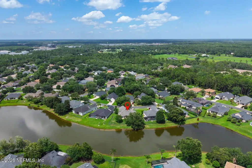 561 E Silverthorn Lane Ponte Vedra FL 32081