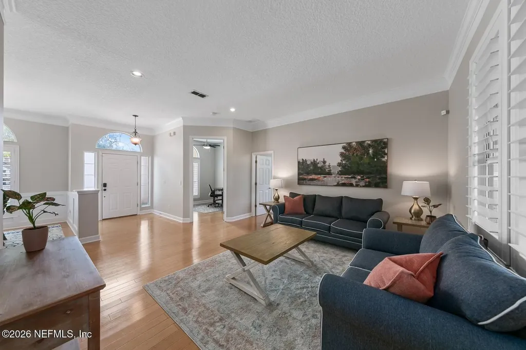 561 E Silverthorn Lane Ponte Vedra FL 32081