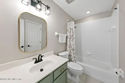 561 E Silverthorn Lane Ponte Vedra FL 32081