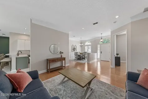 561 E Silverthorn Lane Ponte Vedra FL 32081