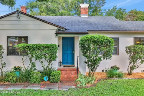 4332 Pinewood Avenue Jacksonville FL 32207