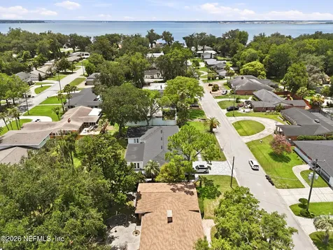 2348 Smullian Trail N Jacksonville FL 32217