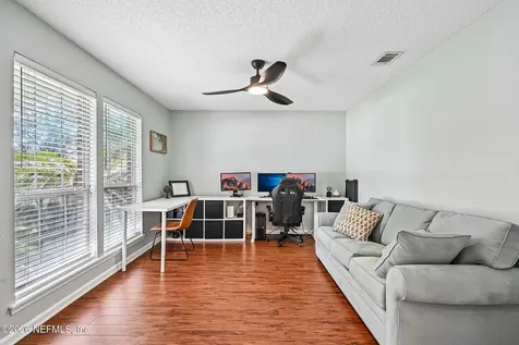 7920 Vivera Court Jacksonville FL 32244