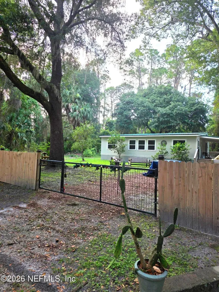 126 Janet Avenue Georgetown FL 32139