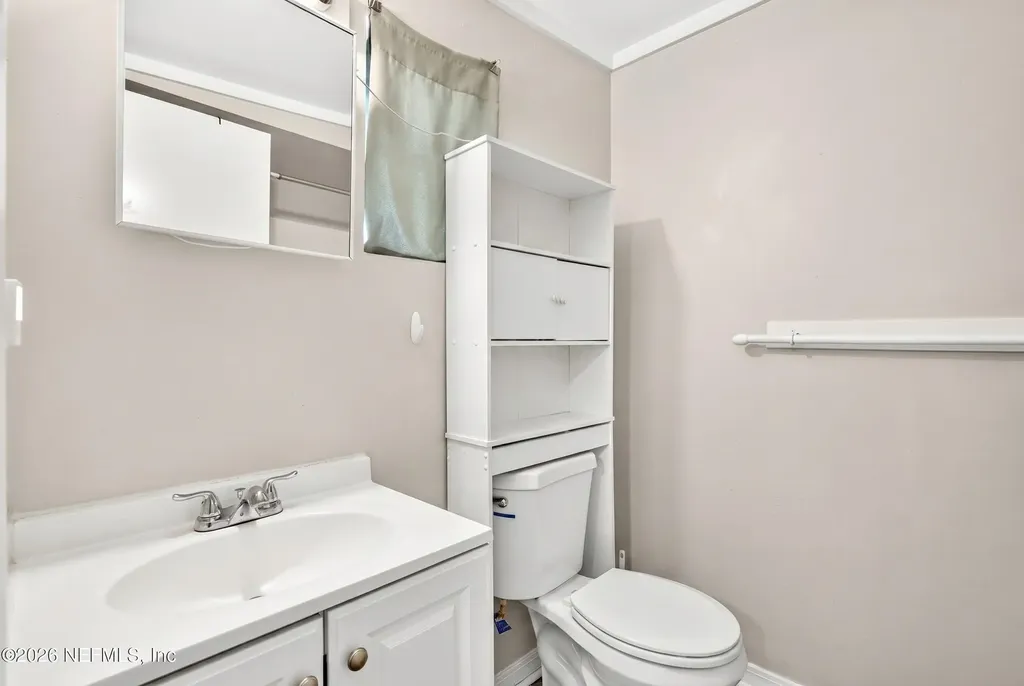242 Holly Court Jacksonville FL 32218