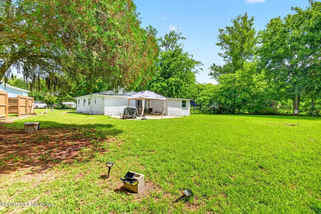 242 Holly Court Jacksonville FL 32218