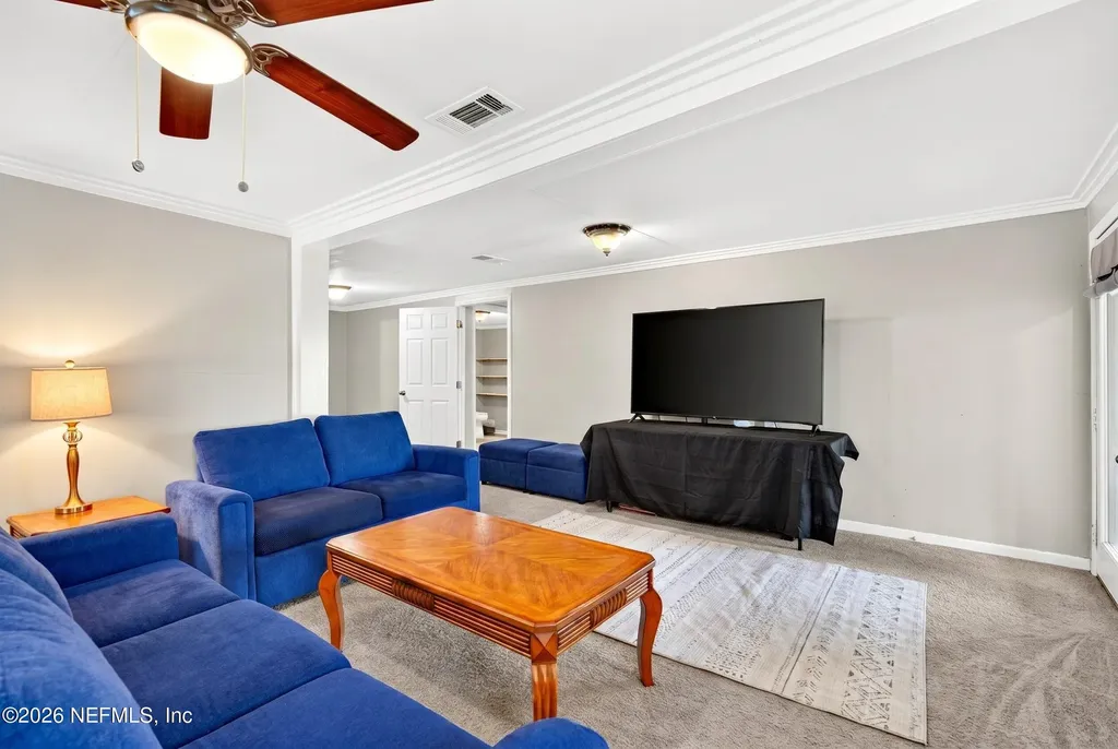 242 Holly Court Jacksonville FL 32218