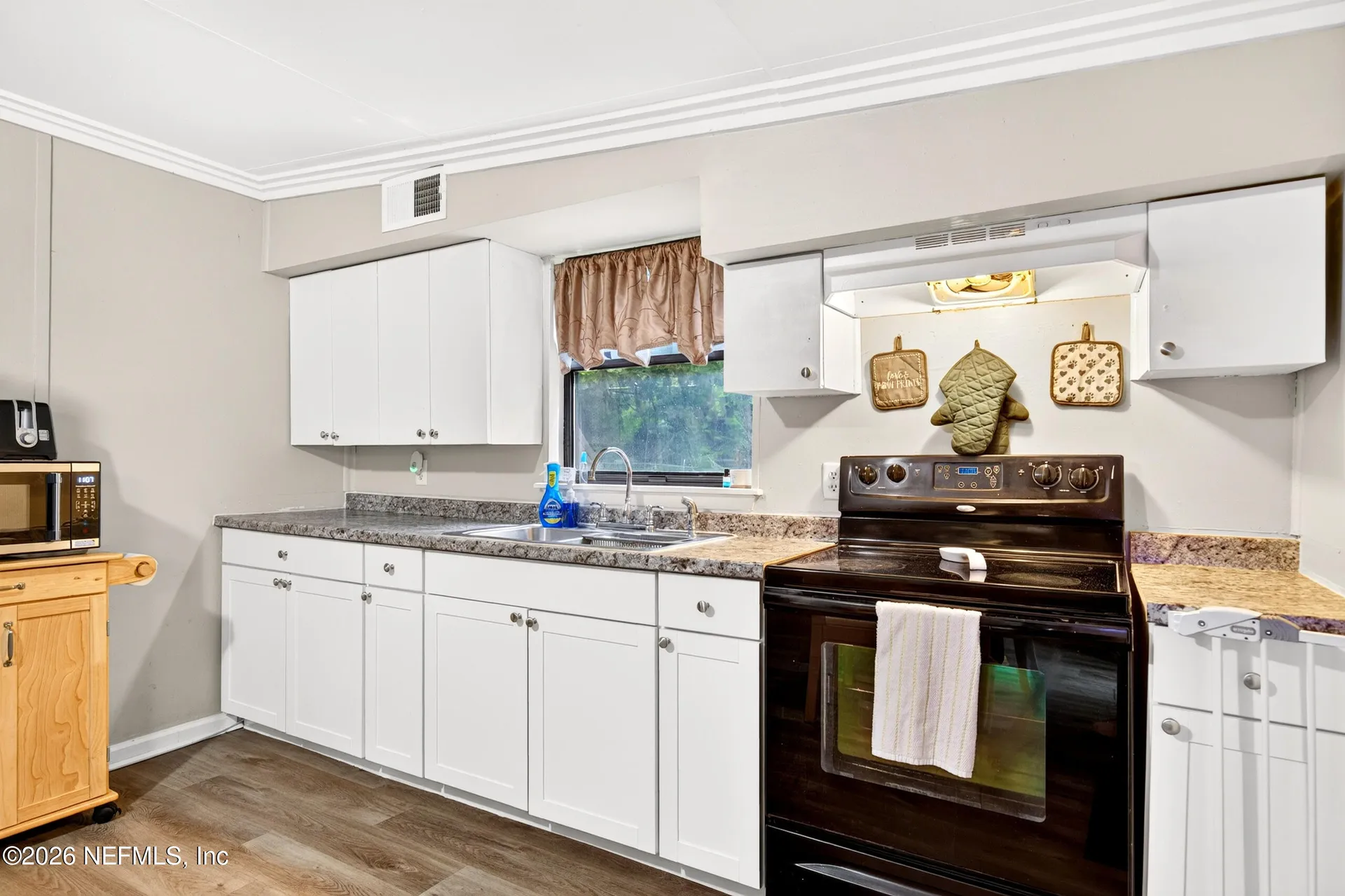 242 Holly Court Jacksonville FL 32218