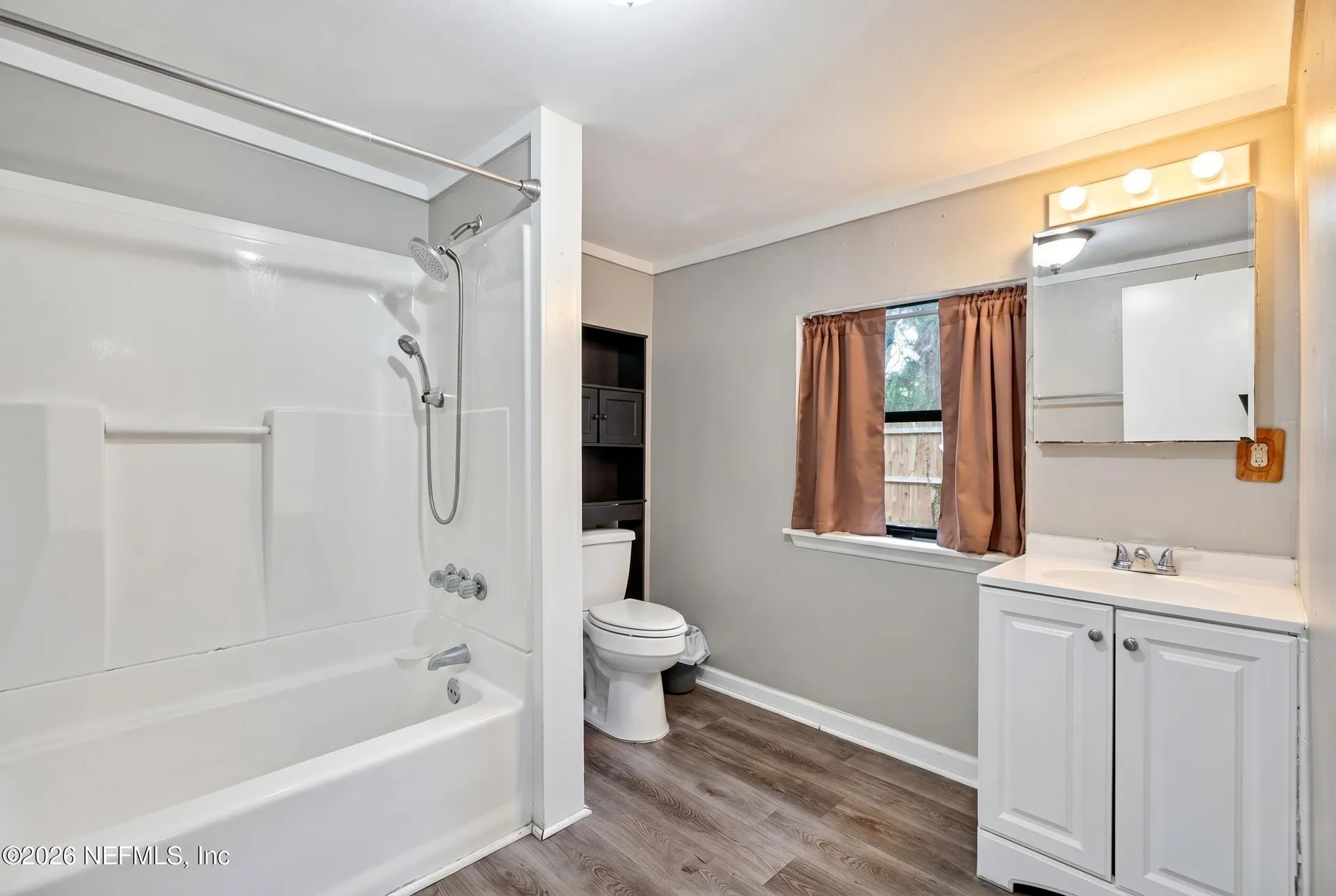 242 Holly Court Jacksonville FL 32218