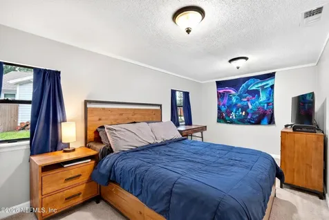 242 Holly Court Jacksonville FL 32218