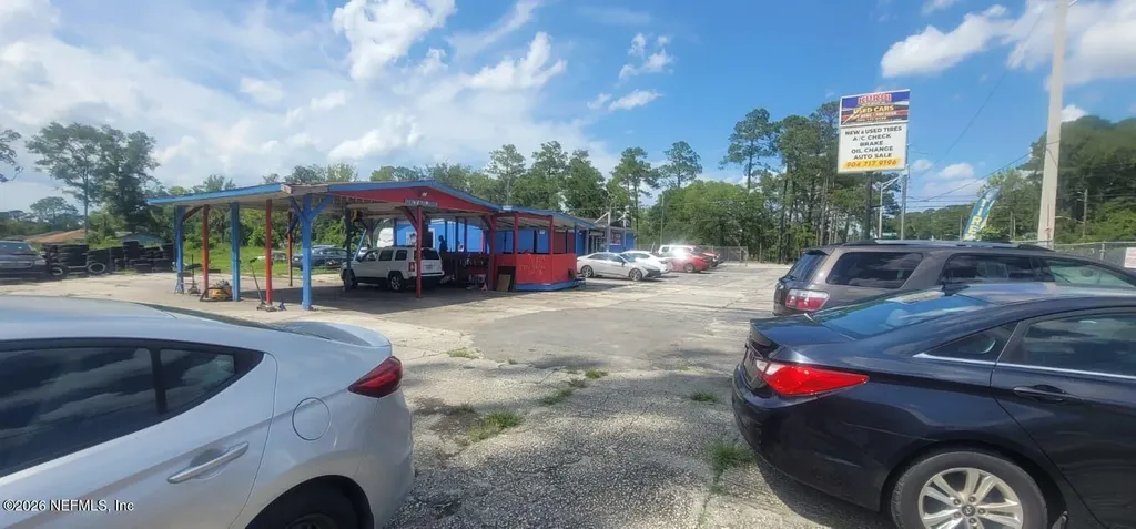 2043 Edgewood Avenue W Jacksonville FL 32208