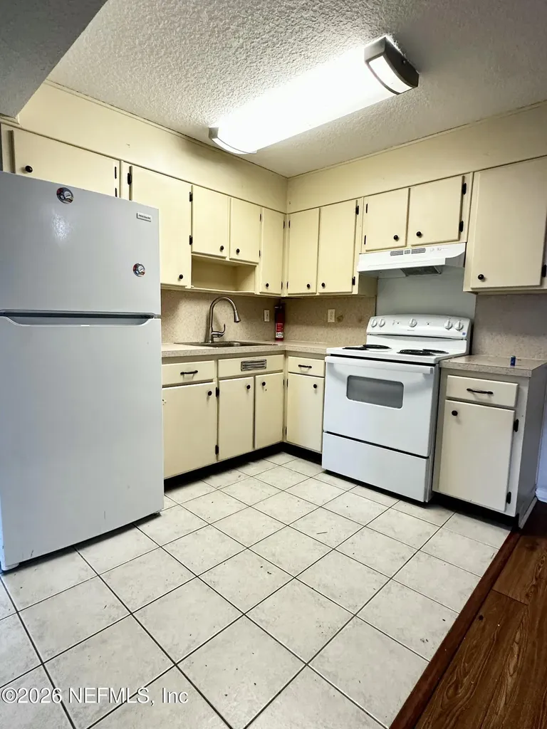 2821 Searchwood Drive Jacksonville FL 32277