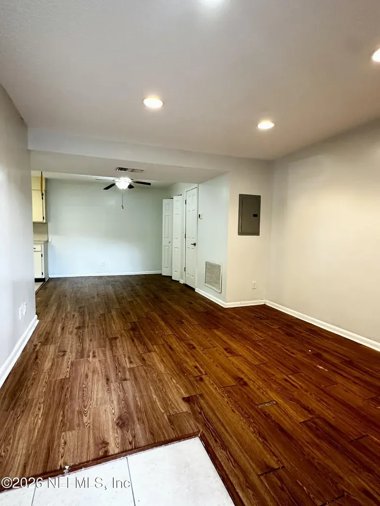 2821 Searchwood Drive Jacksonville FL 32277