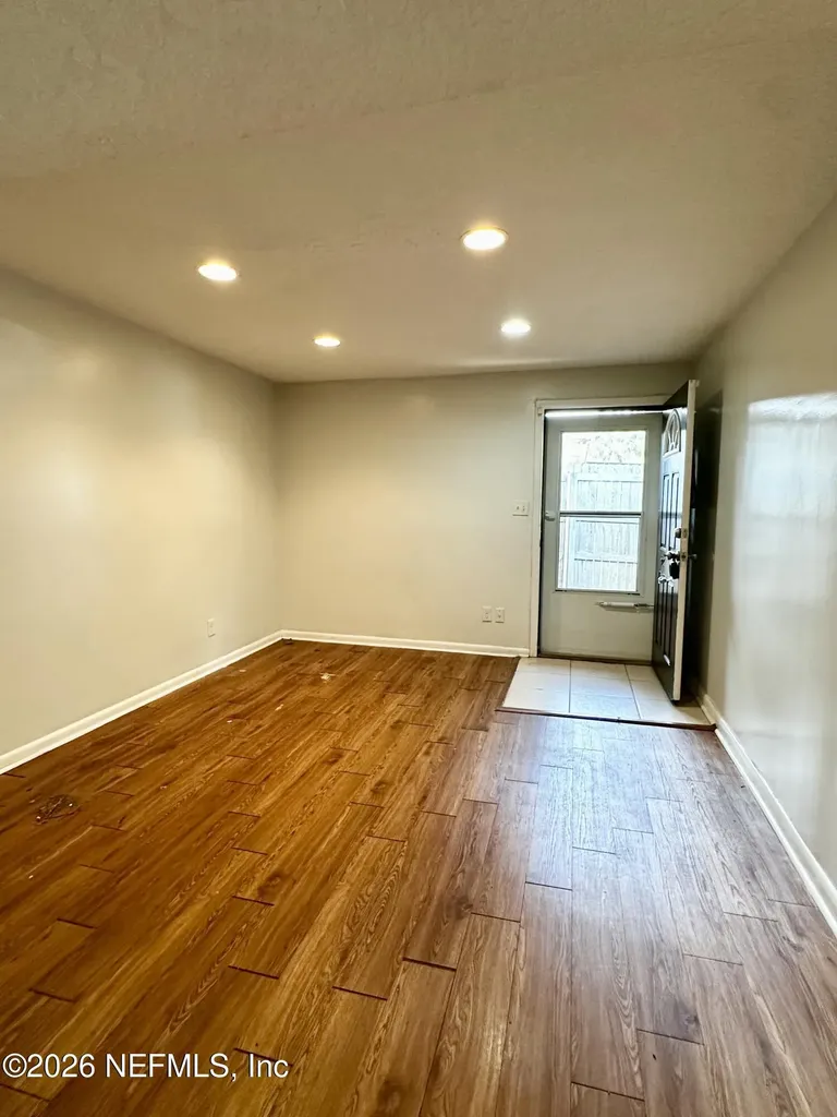 2821 Searchwood Drive Jacksonville FL 32277