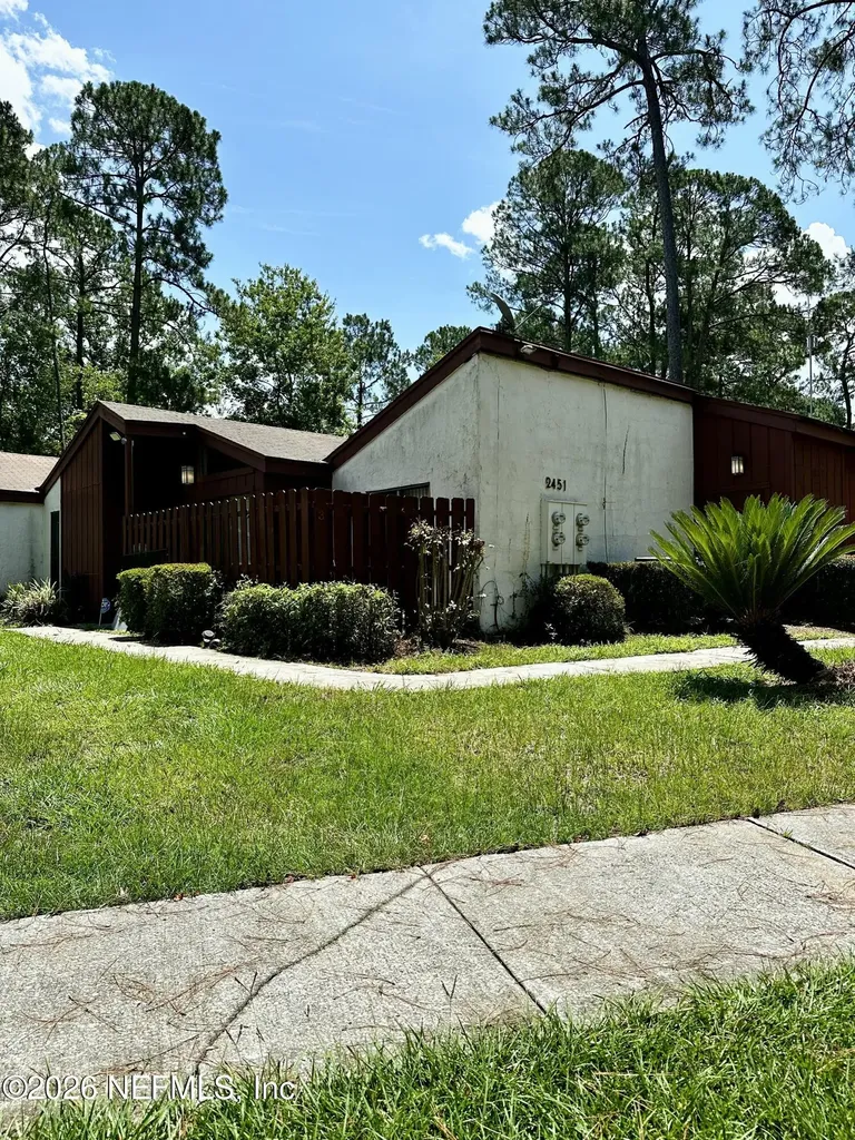 2451 Whispering Woods Boulevard Jacksonville FL 32246