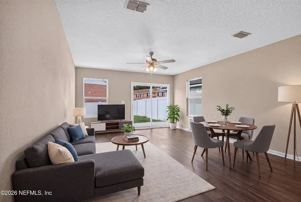 7253 Townsend Village Court Jacksonville FL 32277