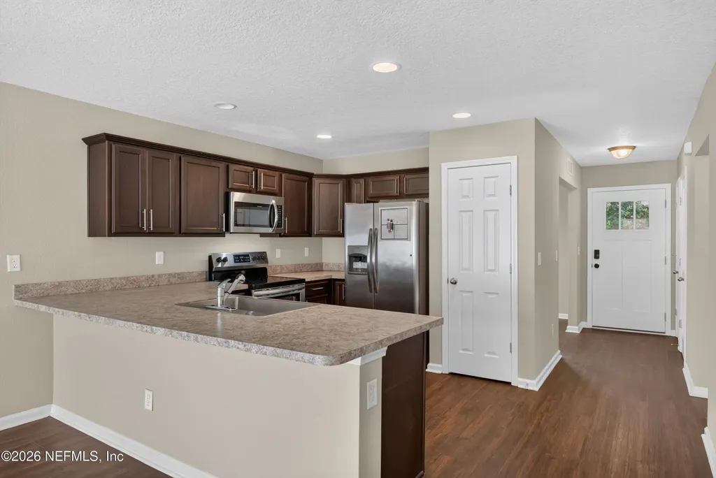 7253 Townsend Village Court Jacksonville FL 32277