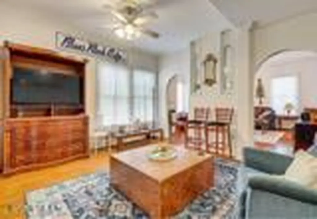 1203 Hubbard Jacksonville FL 32206
