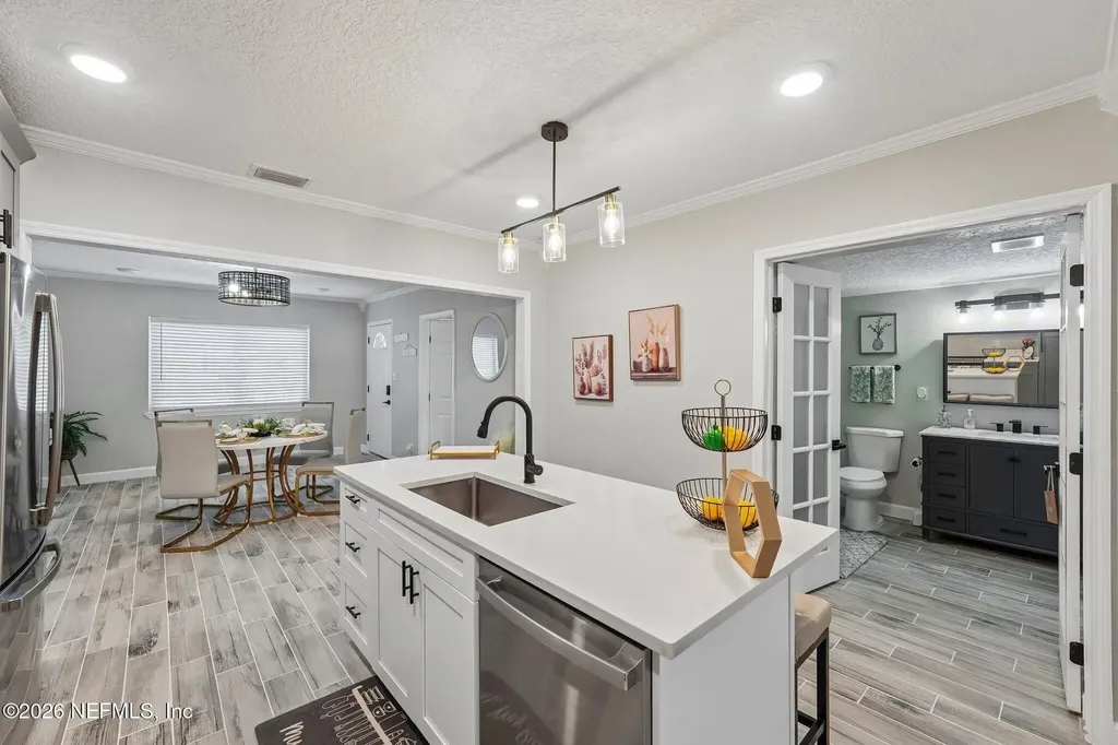 5349 Sharon Terrace Jacksonville FL 32207