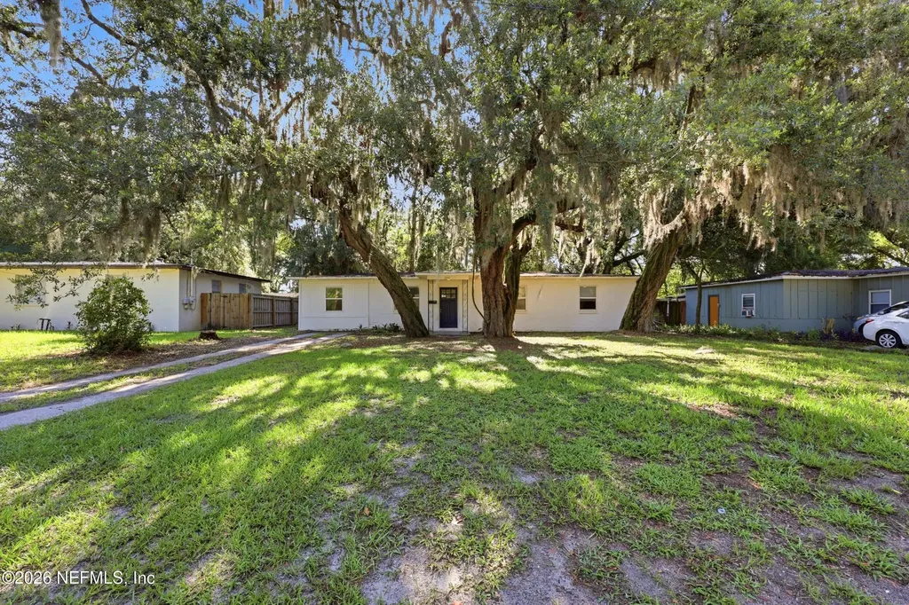 2151 Maple Leaf Drive E Jacksonville FL 32211
