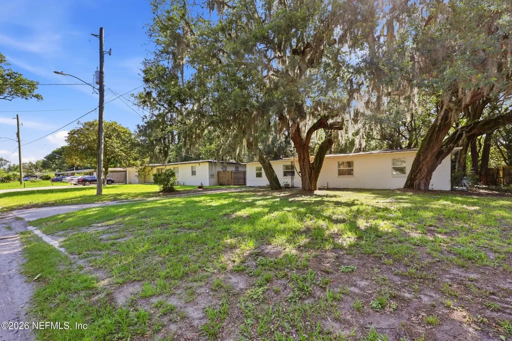 2151 Maple Leaf Drive E Jacksonville FL 32211