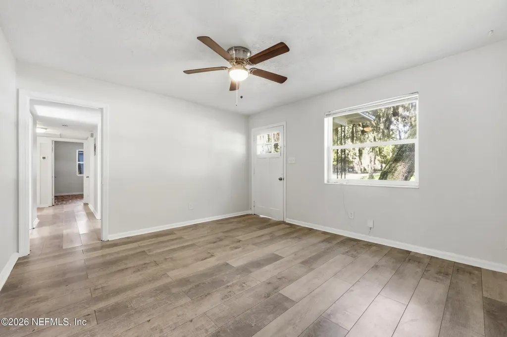2151 Maple Leaf Drive E Jacksonville FL 32211