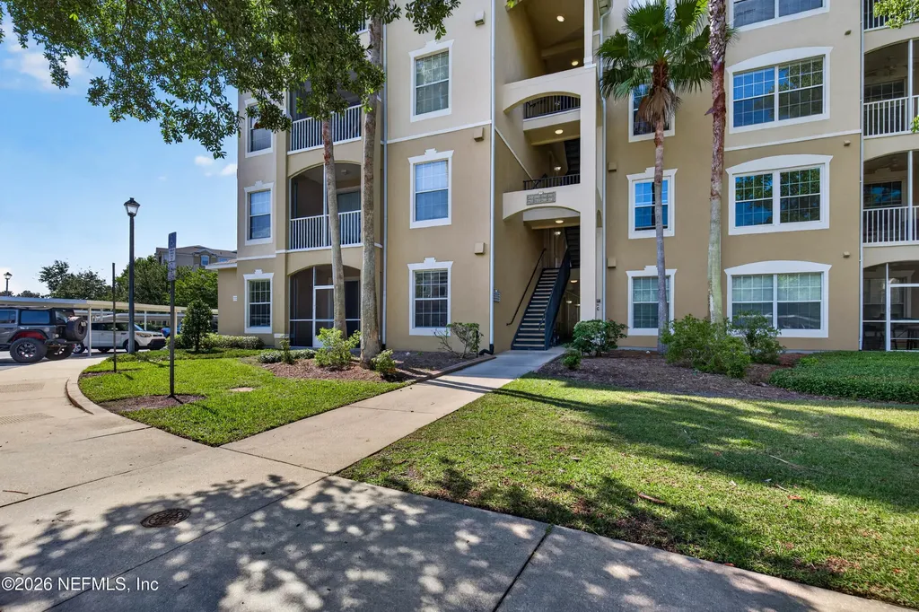 7801 Point Meadows Drive Jacksonville FL 32256