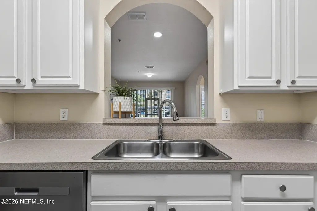 7801 Point Meadows Drive Jacksonville FL 32256