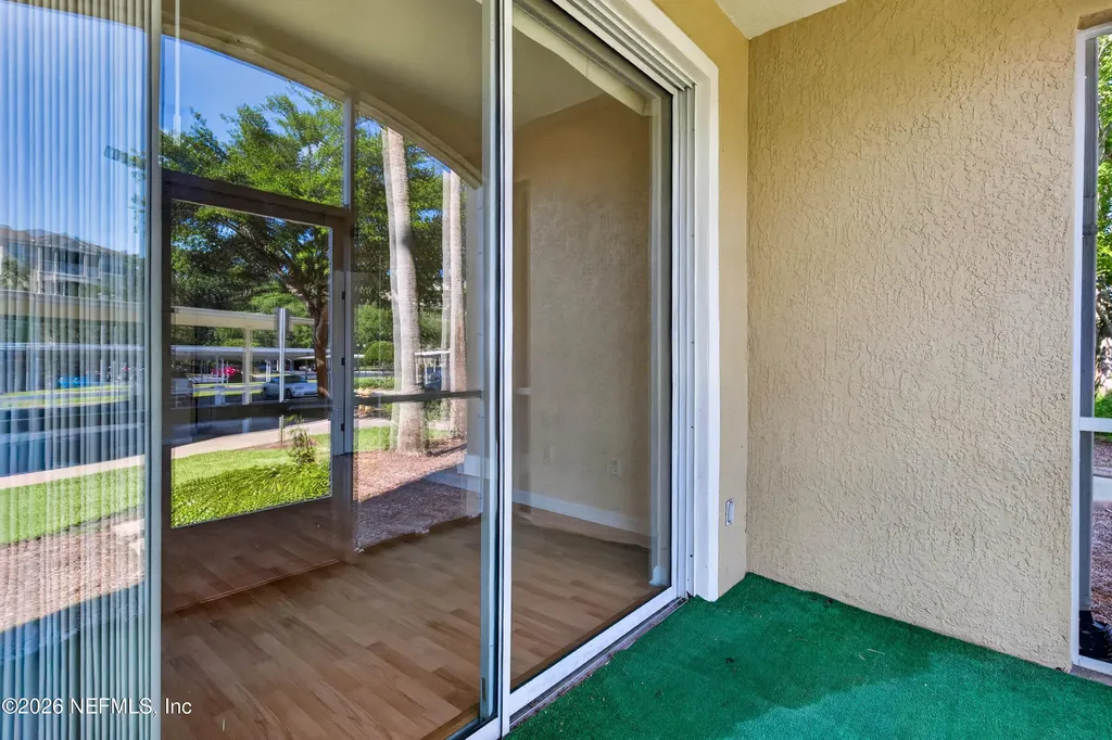 7801 Point Meadows Drive Jacksonville FL 32256