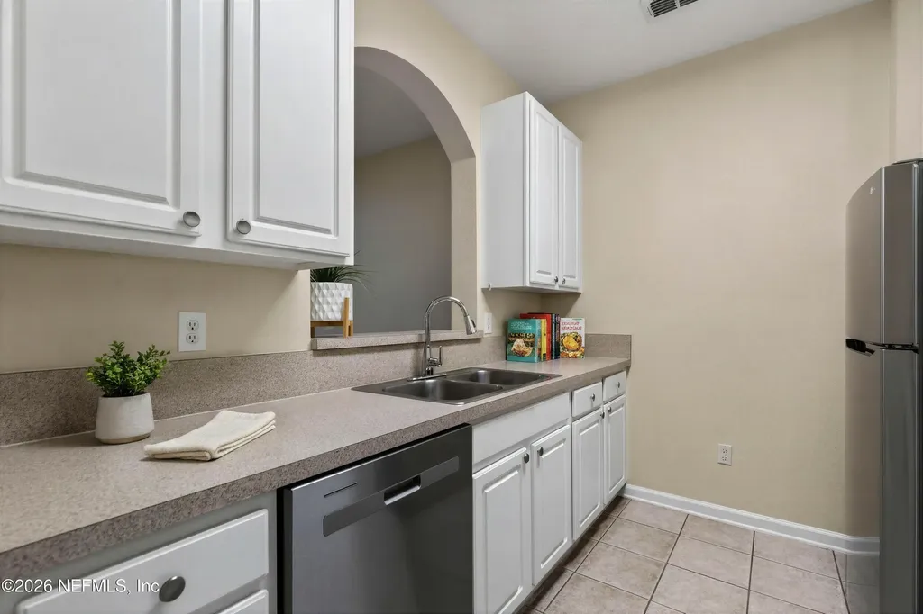 7801 Point Meadows Drive Jacksonville FL 32256