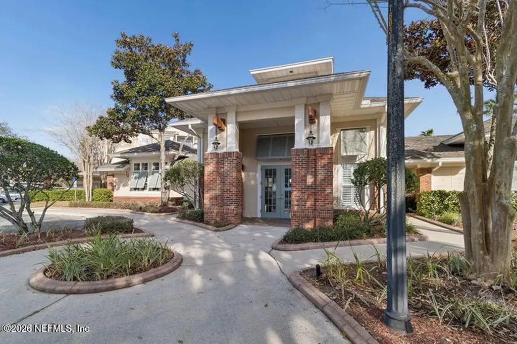 7801 Point Meadows Drive Jacksonville FL 32256