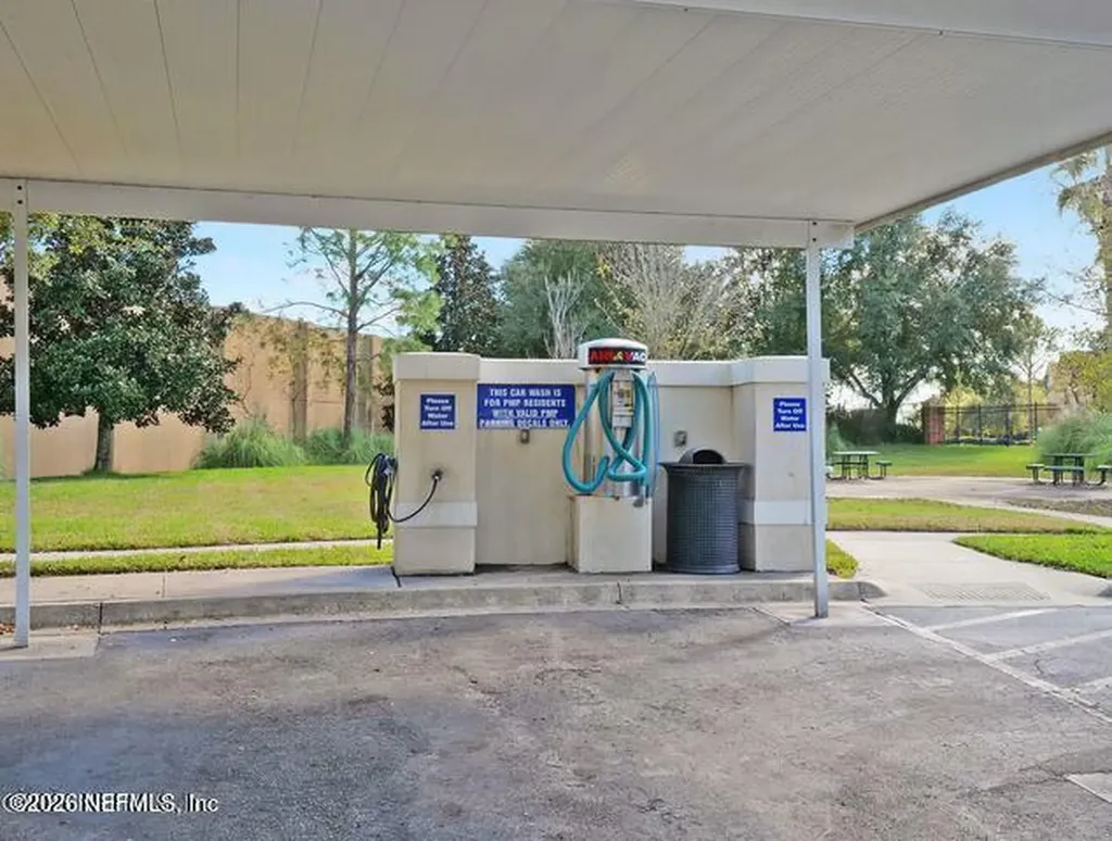 7801 Point Meadows Drive Jacksonville FL 32256
