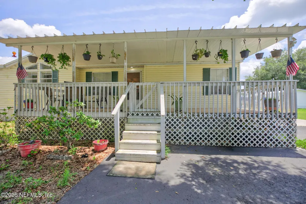 102 Alder Lane Satsuma FL 32189