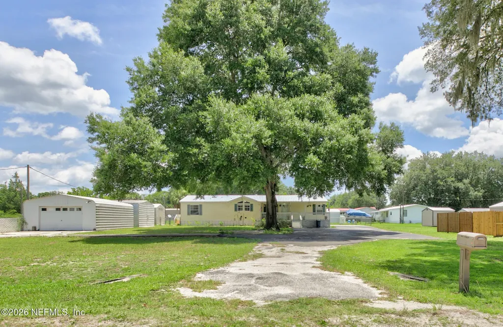 102 Alder Lane Satsuma FL 32189