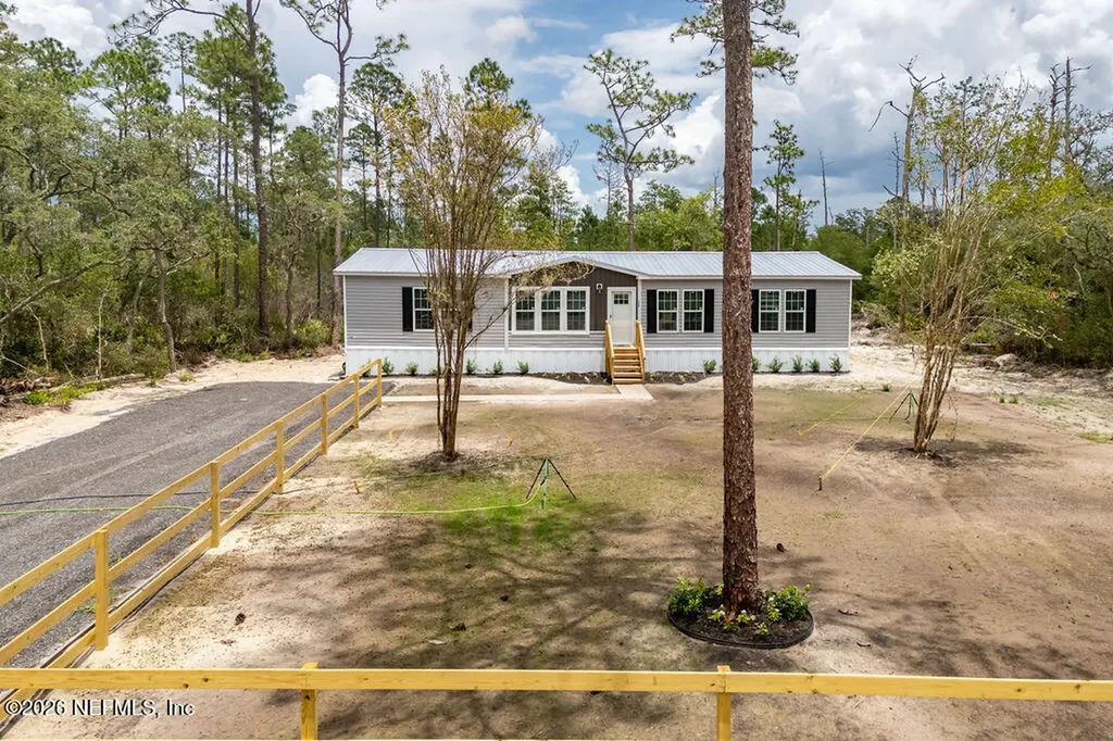 230 Redeye Road Florahome FL 32140