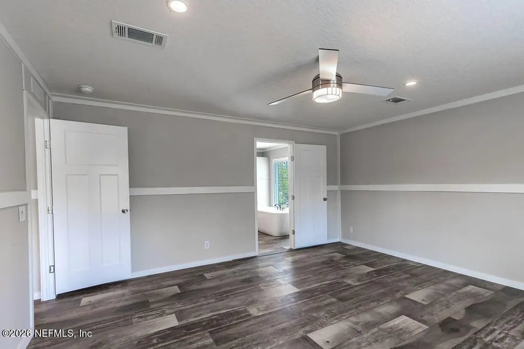 230 Redeye Road Florahome FL 32140